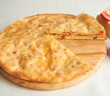 Пирог с сыром и томатом