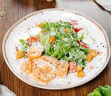 Цезарь с лососем