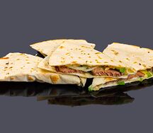 Кесадилья с мраморной говядиной