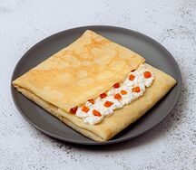 Блин с творогом и курагой
