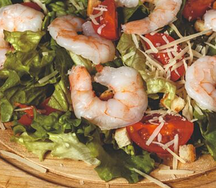 Салат Цезарь с креветкой