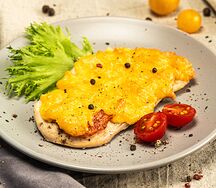 Отбивная из куриного филе, запеченная с сыром