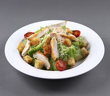 Салат Цезарь классический с курицей