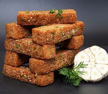 Гренки с чесноком и зеленью