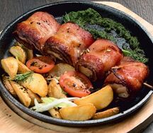 Шашлычок из куры в беконе
