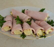 Ветчинный рулет