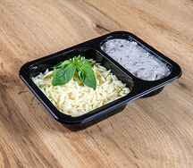 Фрикасе из курицы в грибном соусе с ризони