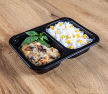 Треска, запеченная с грибами и рис басмати с кукурузой