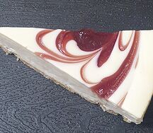 Чизкейк Нью-Йорк с клубникой