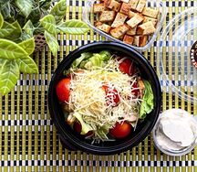 Салат Цезарь с курицей