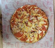 Пицца с грибами и овощами