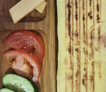 Шаурма в сырном лаваше с сыром