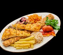 Люля-кебаб из рубленой курицы с гарниром