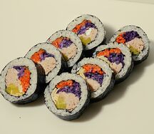 Корейский кимпаб с тунцом