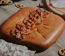 Пирог с ветчиной и сыром сулугуни