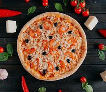 Пицца с копченой курицей