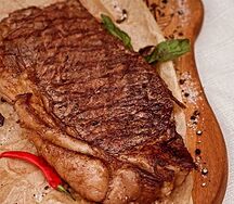 Стейк из местного мяса халяль