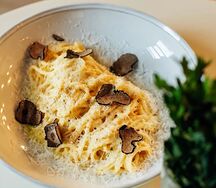 Паста с курицей и грибами