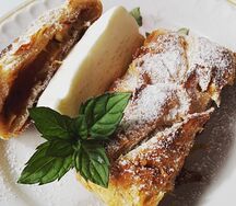 Штрудель с яблоком и корицей