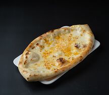 Фокаччини 4 сыра