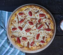 Пицца Цыплёнок и томаты