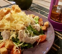 Цезарь с курицей