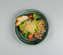 Цезарь с курицей