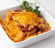 Запеченный картофель с пеперони и сыром