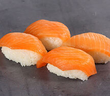 Суши с форелью