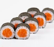 Мини-ролл с форелью