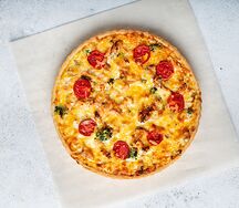 Норвежский киш с красной рыбой и брокколи