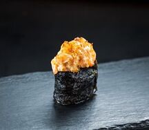 Запечённый гункан с креветкой