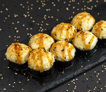 Сливочный ролл с курой и креветкой