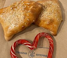 Пирожок с курицей