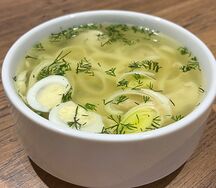 Куриный суп с лапшой
