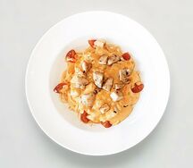 Паста Цыпленок в сырном соусе
