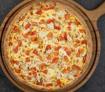 Сырная пицца с цыплёнком