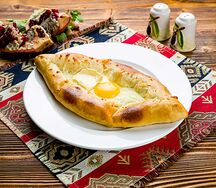 Хачапури по-аджарски