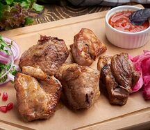 Шашлык из cвинoй шейки