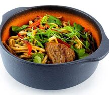 Wok с говядиной