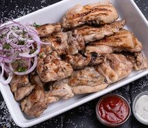 Шашлык из куриного окорока на гриле
