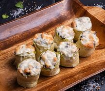 Рулетики из цукини с жульеном из куриной грудки горячего копчения