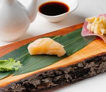 Суши с морским гребешком