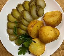 Картофель по-сельски с домашней сметаной