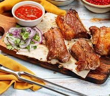 Свиные ребра на углях