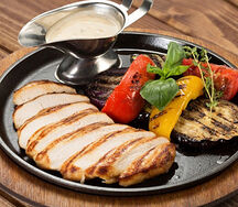 Куриное филе с соусом пармезан