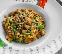 Японский омлет с рисом и курицей