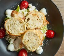 Цезарь с королевской креветкой