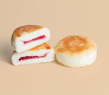 Сырник с малиной
