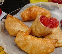 ЧебурекМи с клубничным джемом